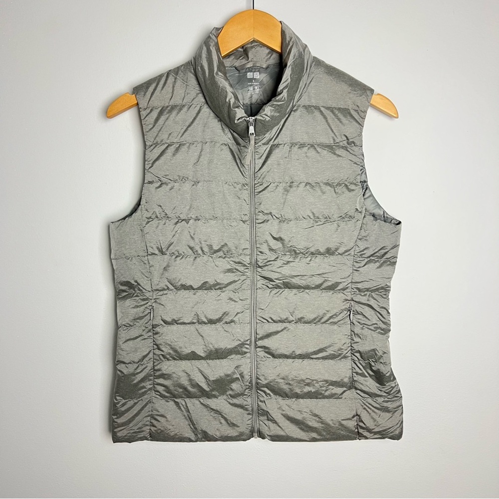 UNIQLO LIGHTWEIGHT PUFFER VEST SILVER MENS S